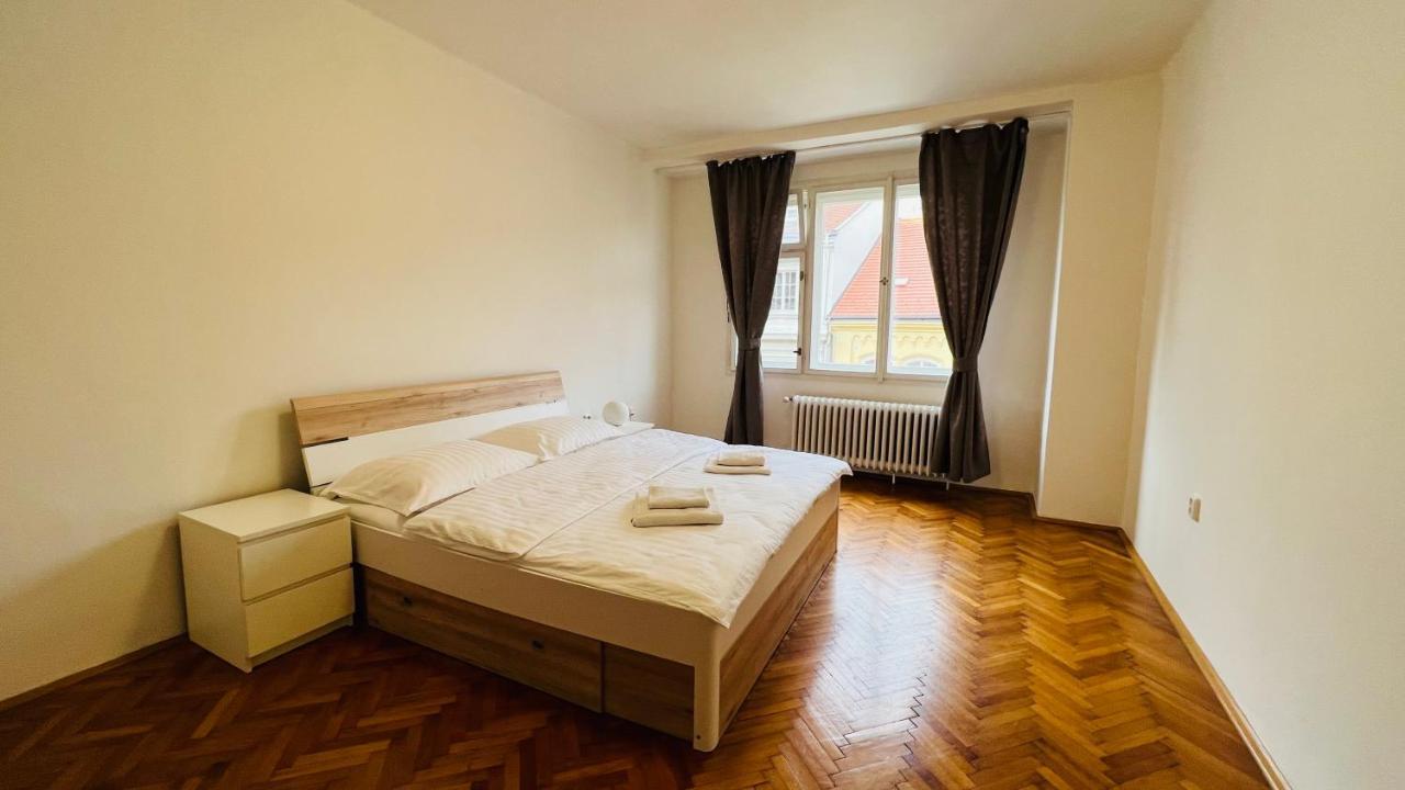 Cosy Flat In The Heart Of Prague Leilighet Eksteriør bilde